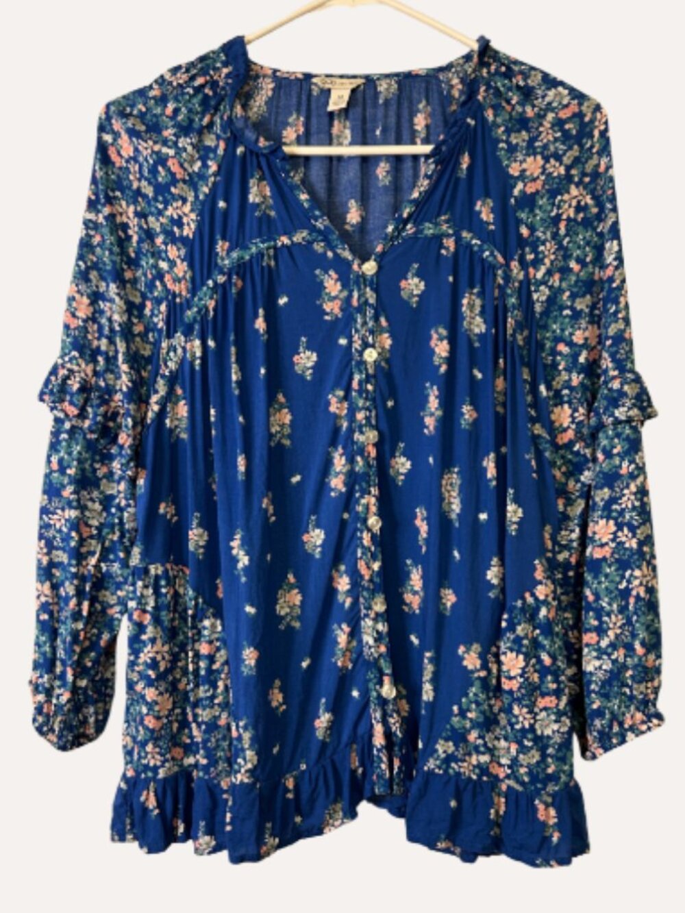Cato Blue Floral Ruffle Hem Long Sleeve Blouse Size M